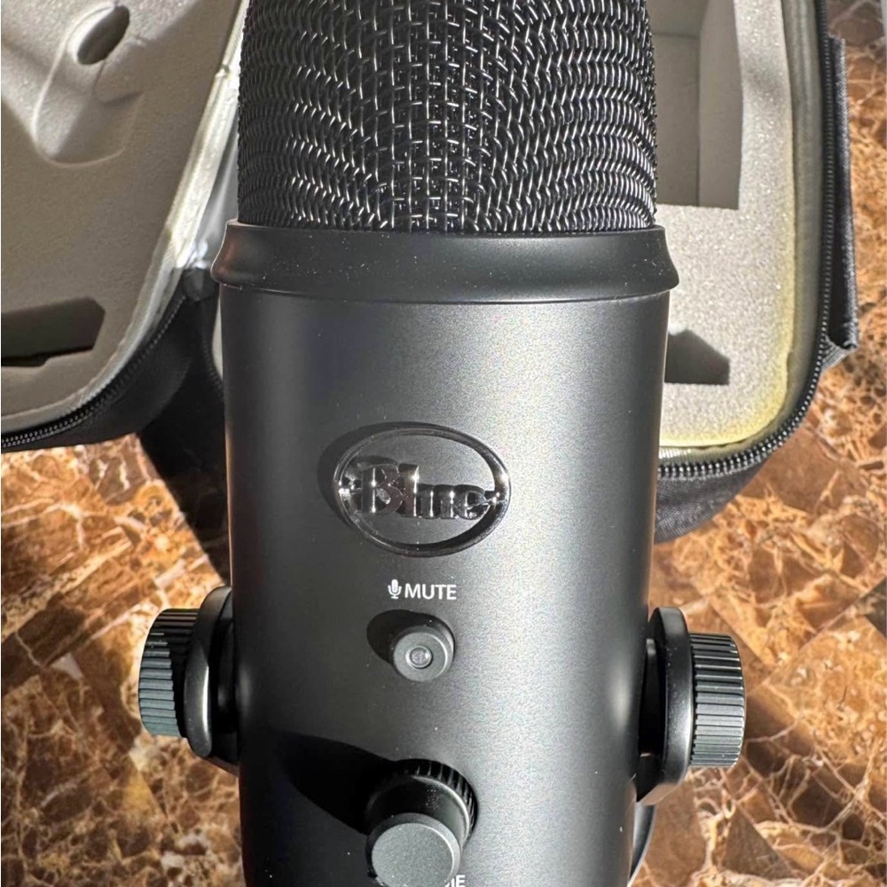 Black USB Microphone